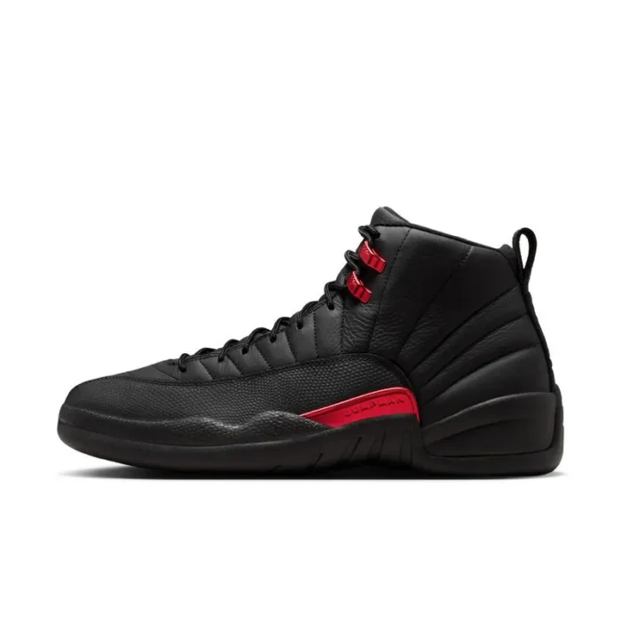 Jordan Retro 12 'Bloodline'